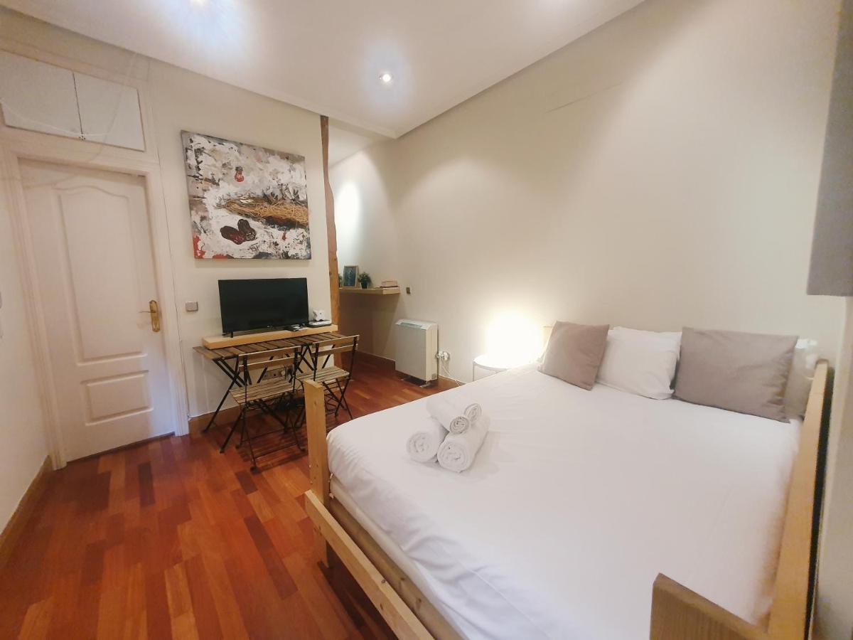 Enjoy A Cosy Studio In Malasana Bar Madrid Esterno foto