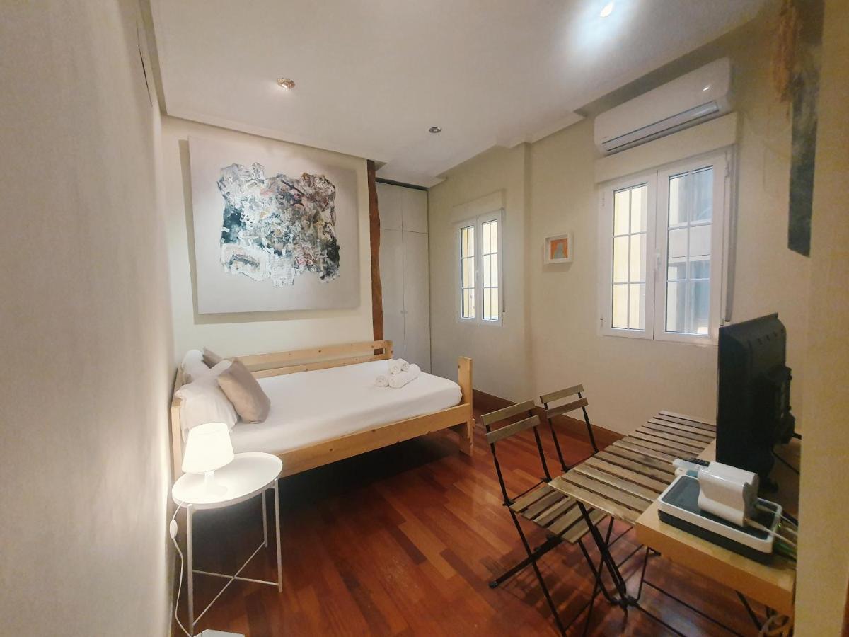 Enjoy A Cosy Studio In Malasana Bar Madrid Esterno foto